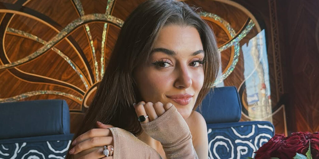 استایل پاییزی هانده در پاریس