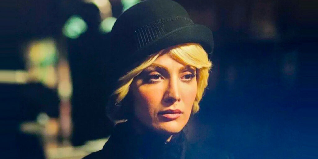 حوری خانم سریال «تاسیان» با تیپی از سر تا پا مشکی در جشن حافظ دیده شد