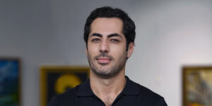 استایل ساده نویدپورفرج با ساعت میلیاردی کامل شد! انتخابی شیک و با ابهت