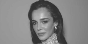 بازیگر مشهور ترک با ژست‌های خاص روی جلد مجله مشهور جنجال آفرید!