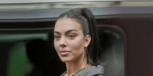 عکس‌های نامزد رونالدو روی جلد مجله مد چاپ شد! جزئیاتی در مورد عروسی آن‌ها بخوانید