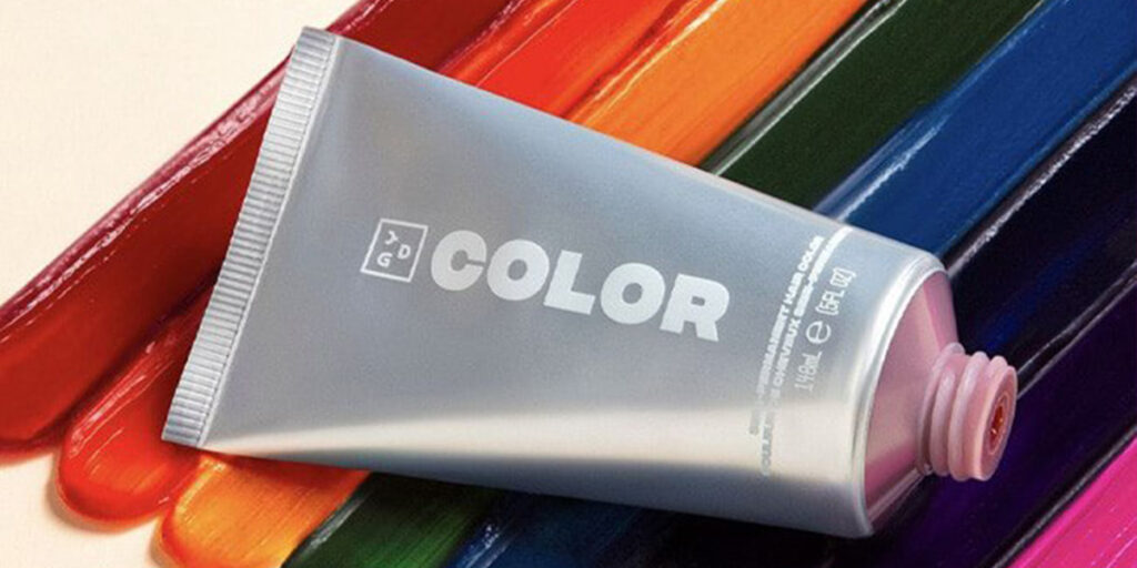 اگر می‌خواهید در خانه موهایتان را رنگ کنید، این راهنما را از دست ندهید