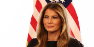 استایل‌های کریسمسی بانوی اول آمریکا؛ ترکیبی دلنشین از سلیقه و لوکسوریته