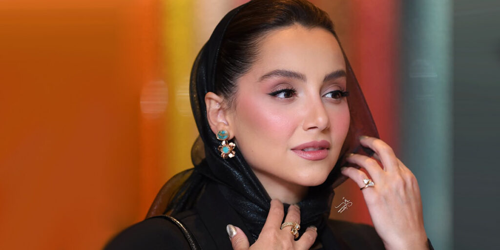 شلوار جین طرحدار نازنین بیاتی