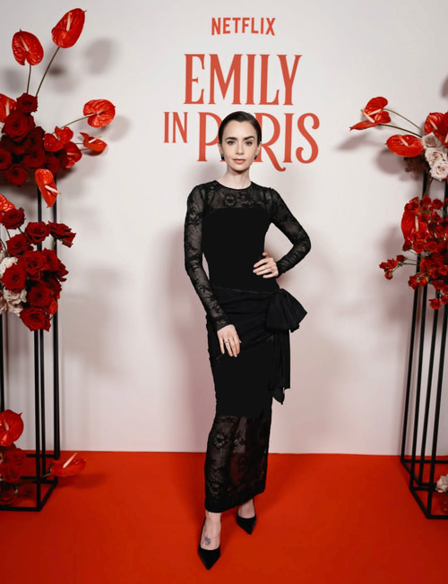 استایل‌های لیلی‌کالینز در تور تبلیغاتی فصل پنجم