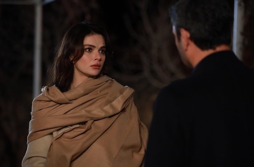 بیگ‌اسکارف‌های آلیا آلبورا