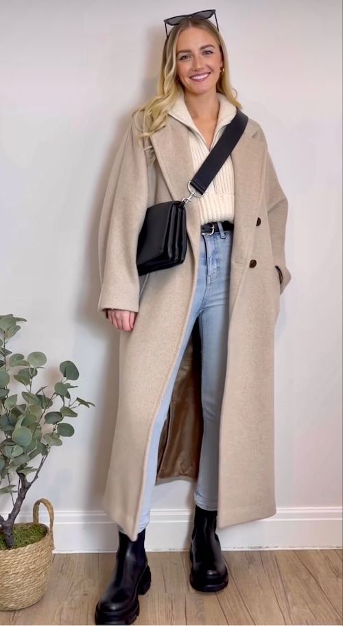 استایل زنانه با لباس نیم زیپ