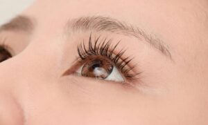 رشد غیرقابل باور مژه‌ها در سه روز؛ چه کنیم و چگونه ممکن است؟