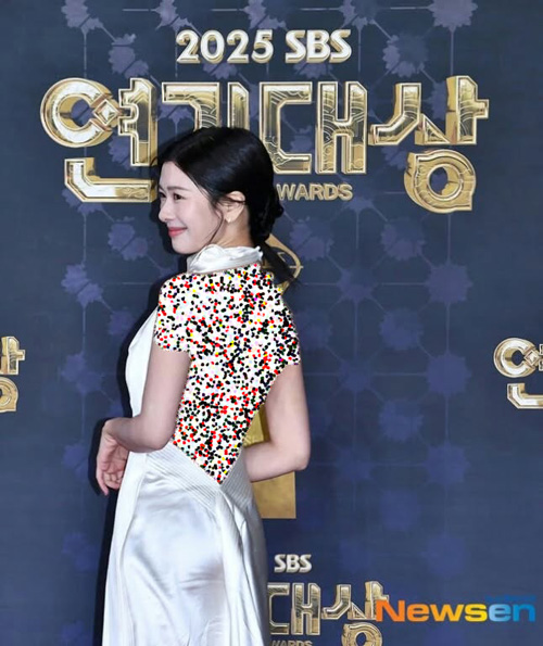 پیراهن ساتن جونگ سومین