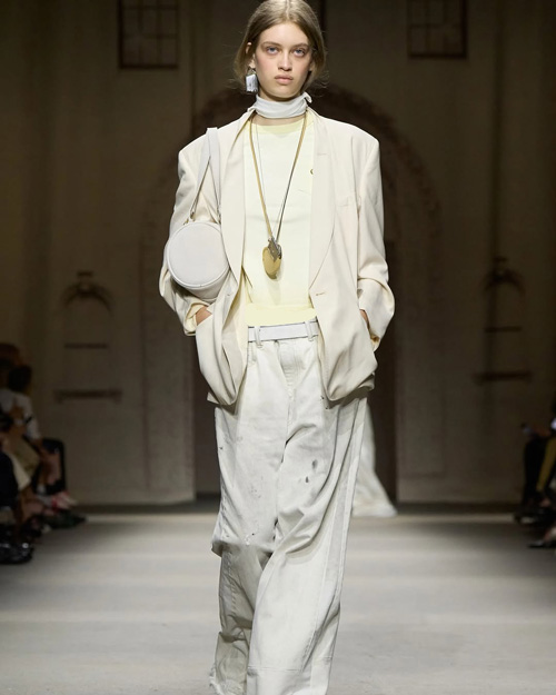 استایل با شلوار جین سفید