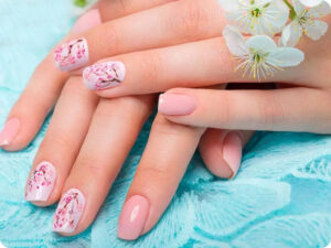 دنبال طرح‌های بهاری برای ناخن‌هایتان هستید؟ با این 10 طرح، بهار را زیباتر کنید