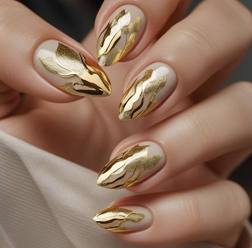 دیزاین ناخن طلایی