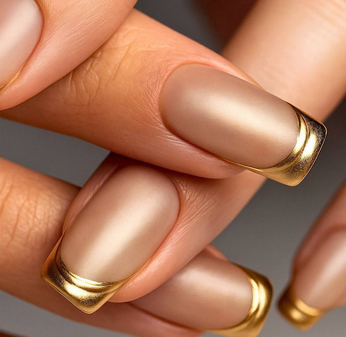 دیزاین ناخن طلایی