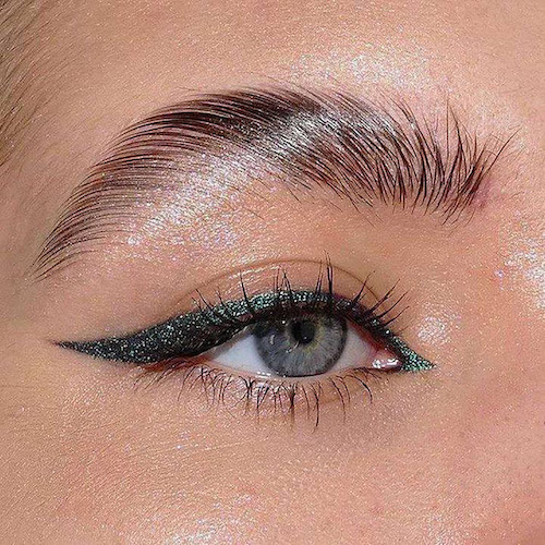 خط چشم رنگ سبز