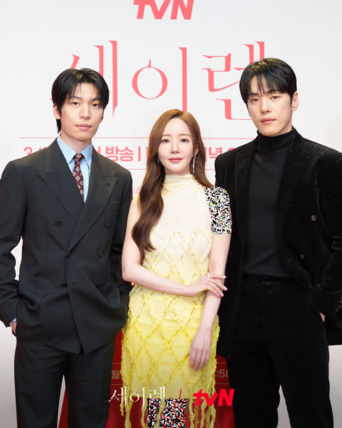 پیراهن‌های زرد پارک مین-یونگ