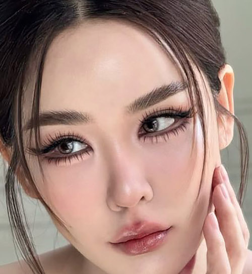 مدل میکاپ کره‌ای