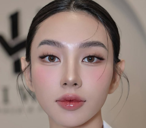 مدل میکاپ کره‌ای