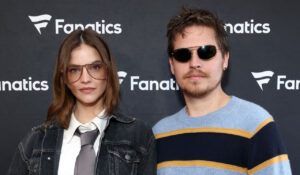 دو استایل هماهنگ اما نه سِت؛ راز جذابیت استایل زوجی پالوین و اسپروز در سوپر بول