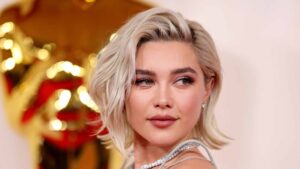 ستاره زیبای هالیوود چگونه با استایل جدیدش روی فرش قرمز نگاه‌ها را خیره کرد؟