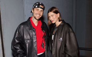 انتقاد سیاسی جاستین و هیلی بیبر روی فرش قرمز گرمی، در رسانه‌ها خبرساز شد