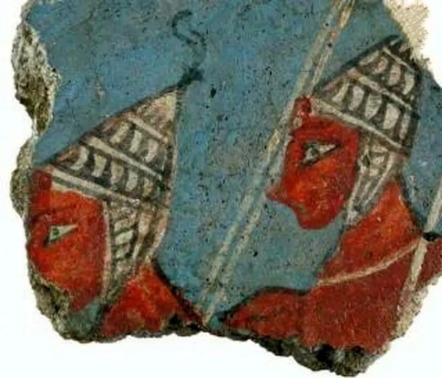کلاه‌خود از عاج گراز