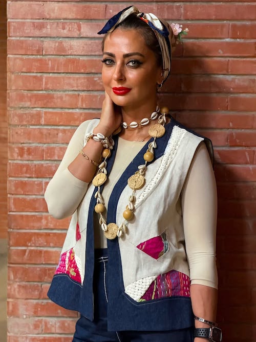 اکسسوریهای صدفی نفیسه روشن