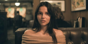 چطور ایندی ناوارتی و سبک پوشش او پدیده امسال دنیای مد شد؟