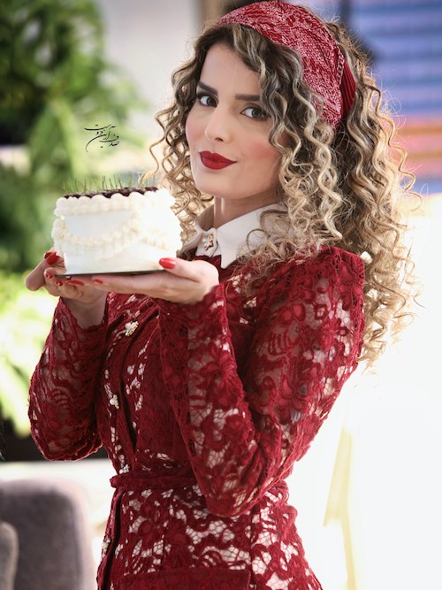 قرمز و سفید غزاله