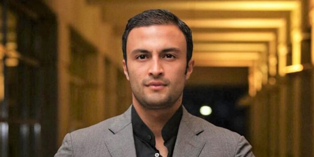 امیر جدیدی با سیبیل داش‌آکلی ناگهان خبرساز شد!