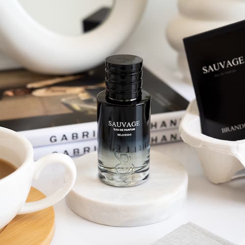عطر دیور ساواج دارا حیایی