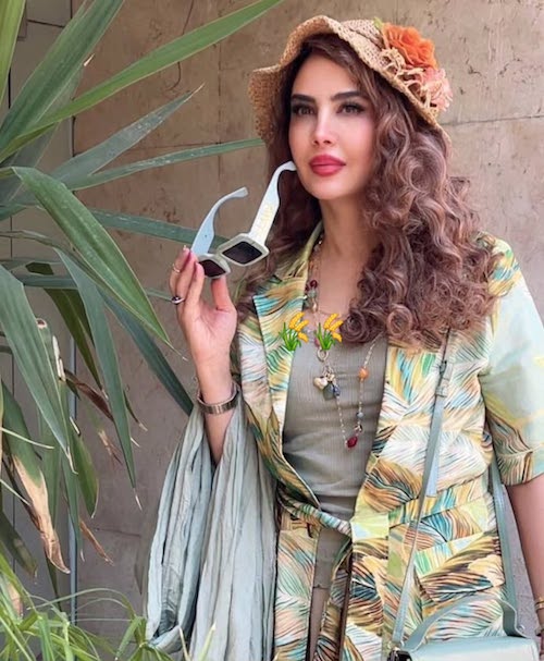 چهره‌ای متفاوت از نگین