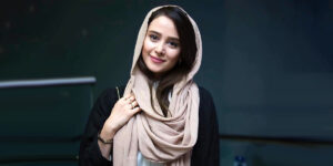 الناز حبیبی نشان داد که کت و شلوار جین تا همیشه ترند پاییز است