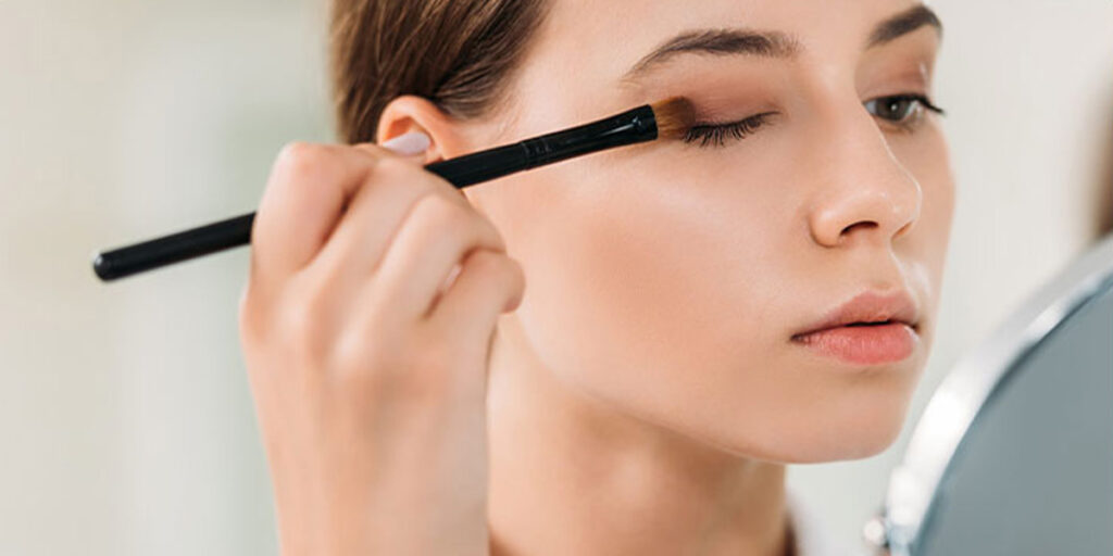 برای هر سبک آرایش چطور سایه چشم بزنیم؟