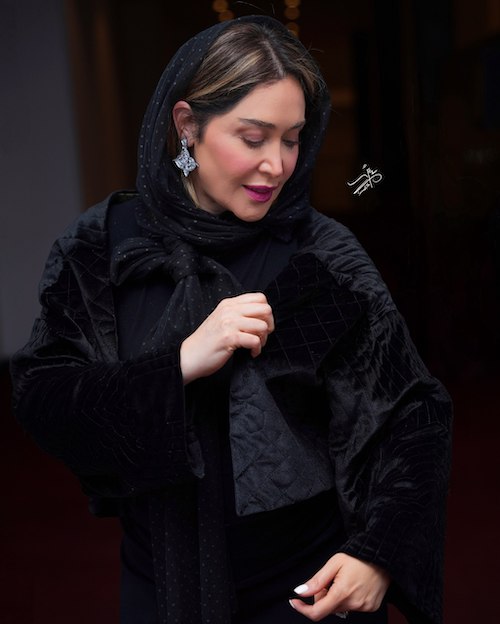 استایل تماممشکی سارا منجزیپور