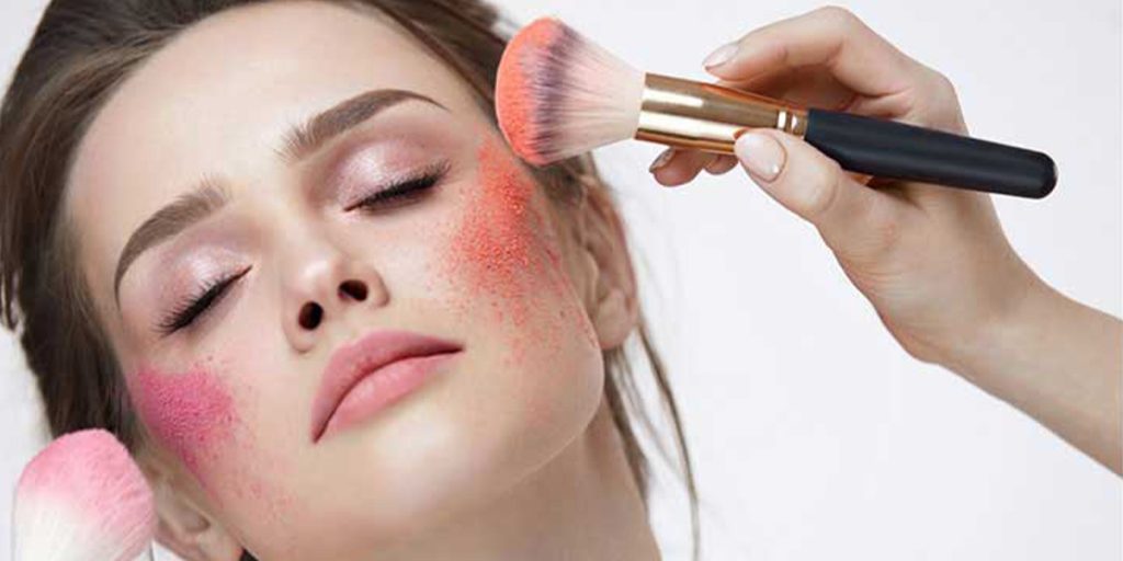 رژگونه مناسب هر رنگ پوست کدام است؟ شیک و حرفه‌ای آرایش کنید